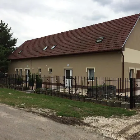 Apartman Harmónia Panzió *