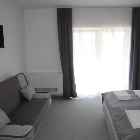 Harmónia Panzió Apartman *